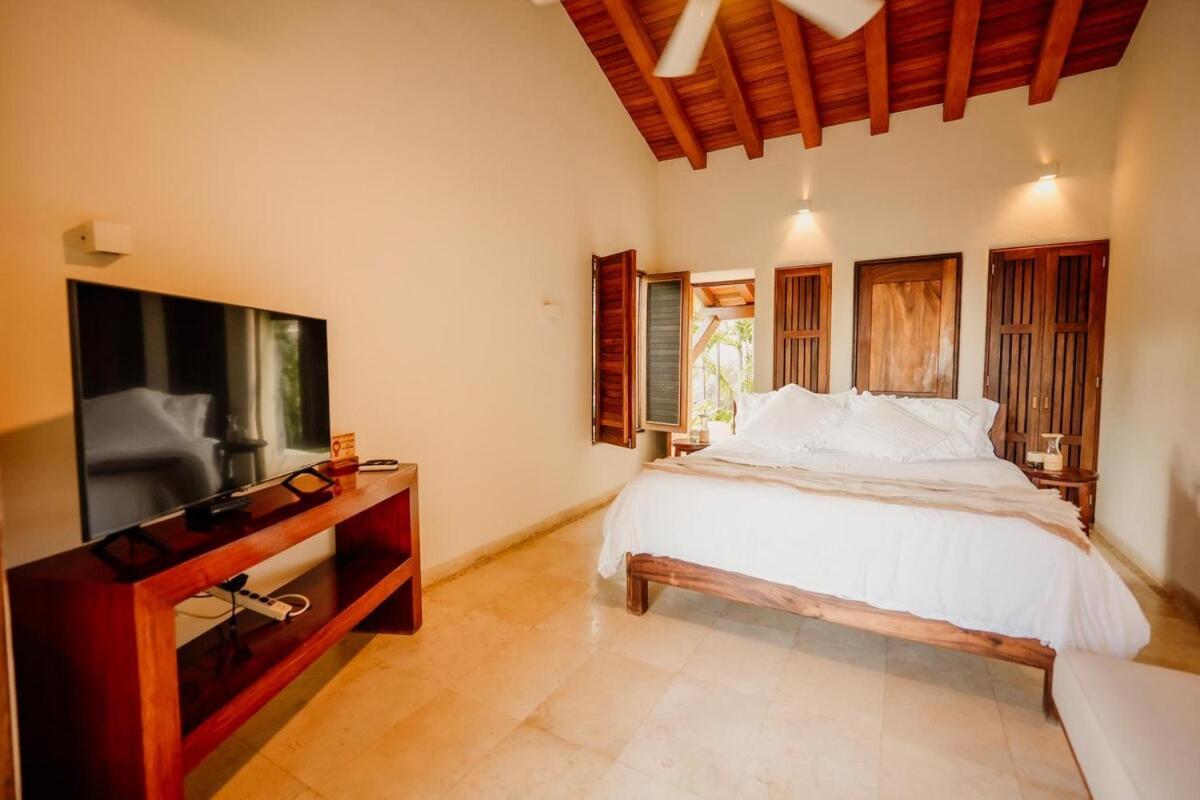 Dream Villa With Private Beach And Catering Zihuatanejo Esterno foto