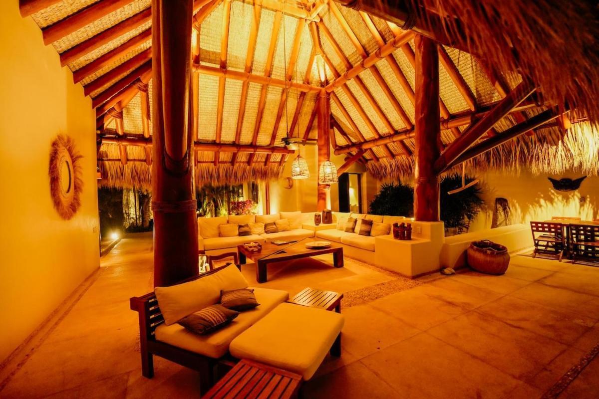 Dream Villa With Private Beach And Catering Zihuatanejo Esterno foto