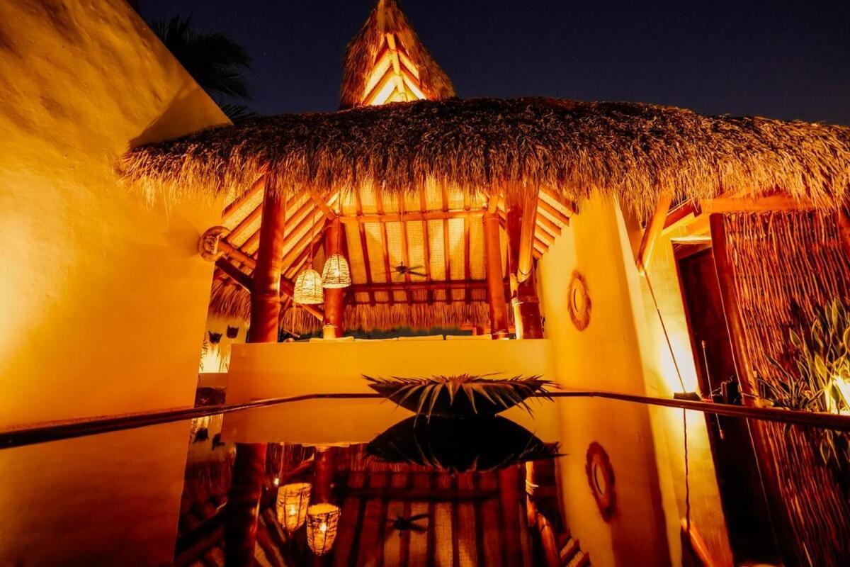 Dream Villa With Private Beach And Catering Zihuatanejo Esterno foto