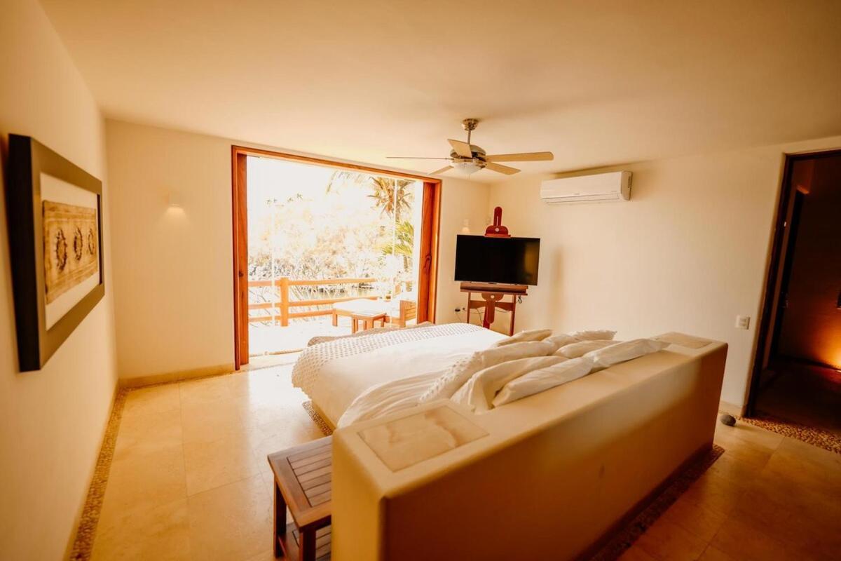 Dream Villa With Private Beach And Catering Zihuatanejo Esterno foto