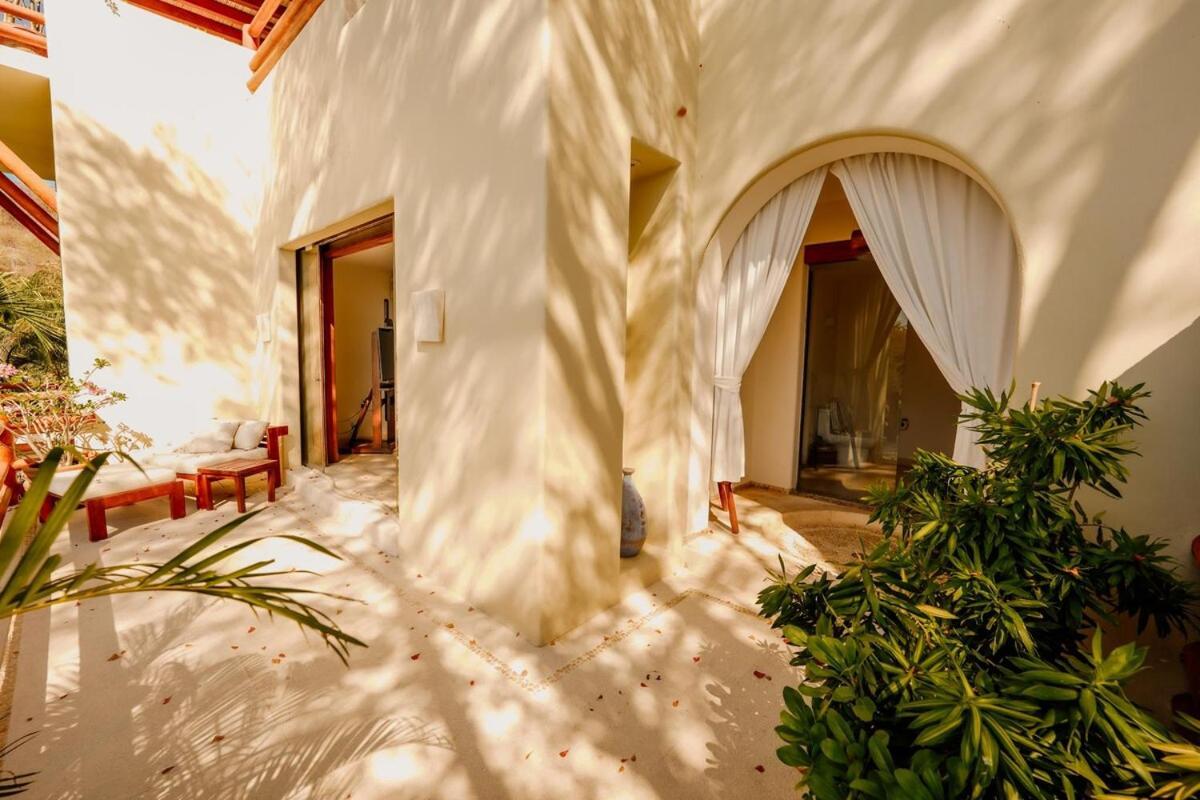 Dream Villa With Private Beach And Catering Zihuatanejo Esterno foto