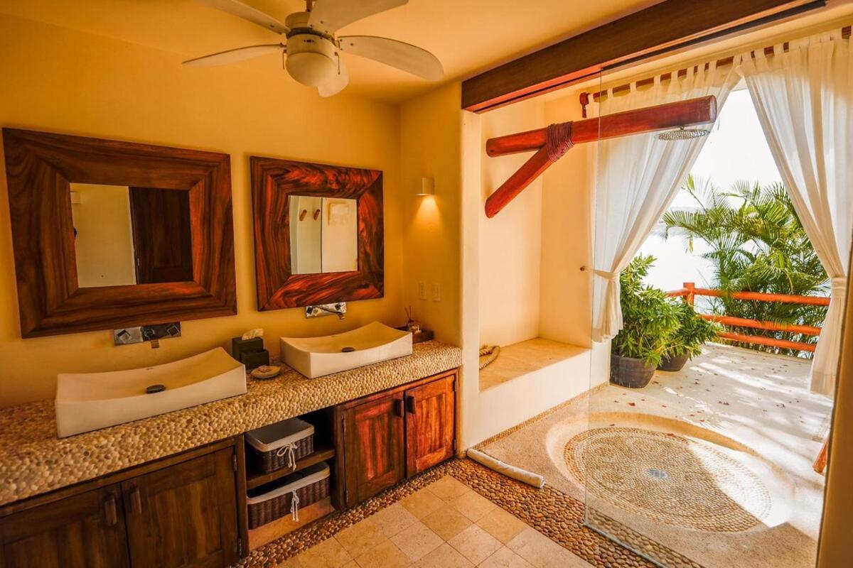 Dream Villa With Private Beach And Catering Zihuatanejo Esterno foto